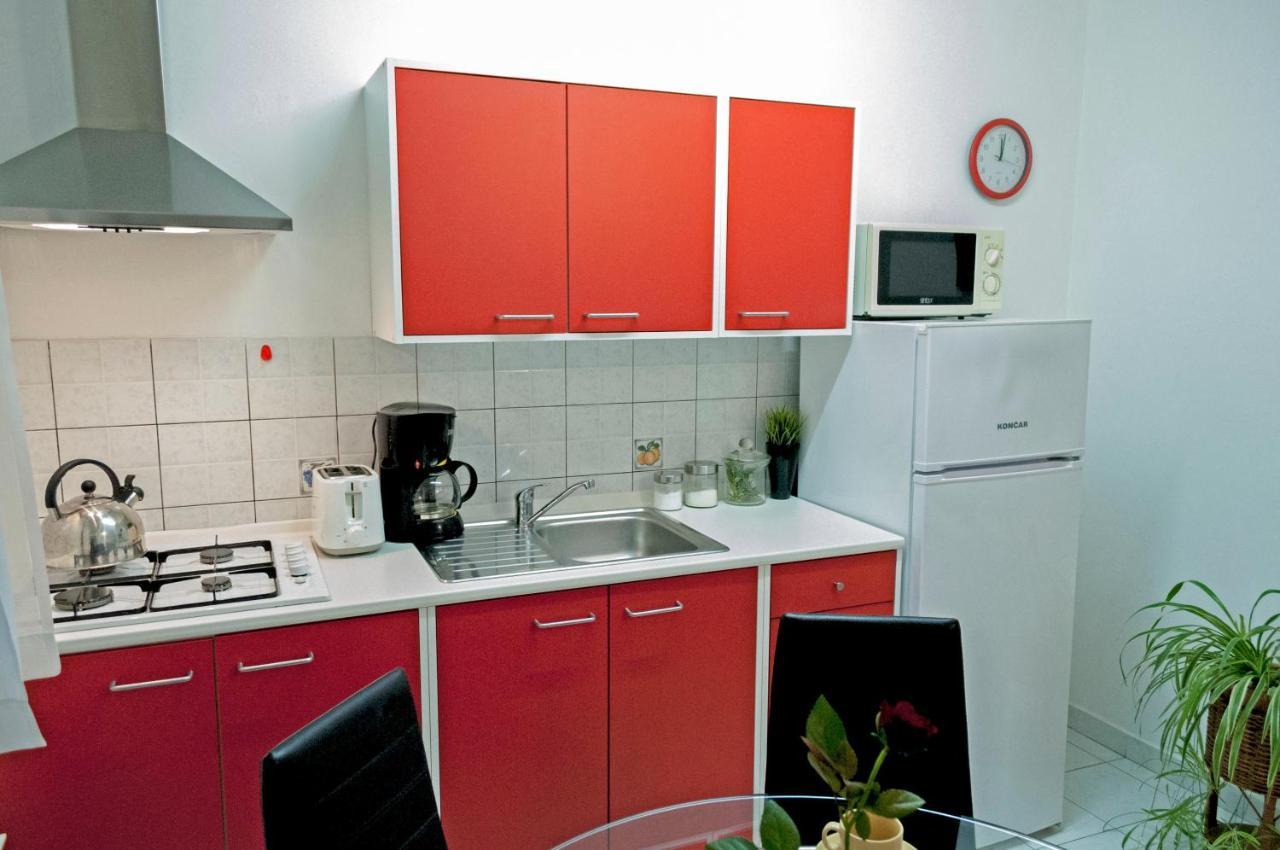 Apartment Rosa 1 ロヴィニ エクステリア 写真
