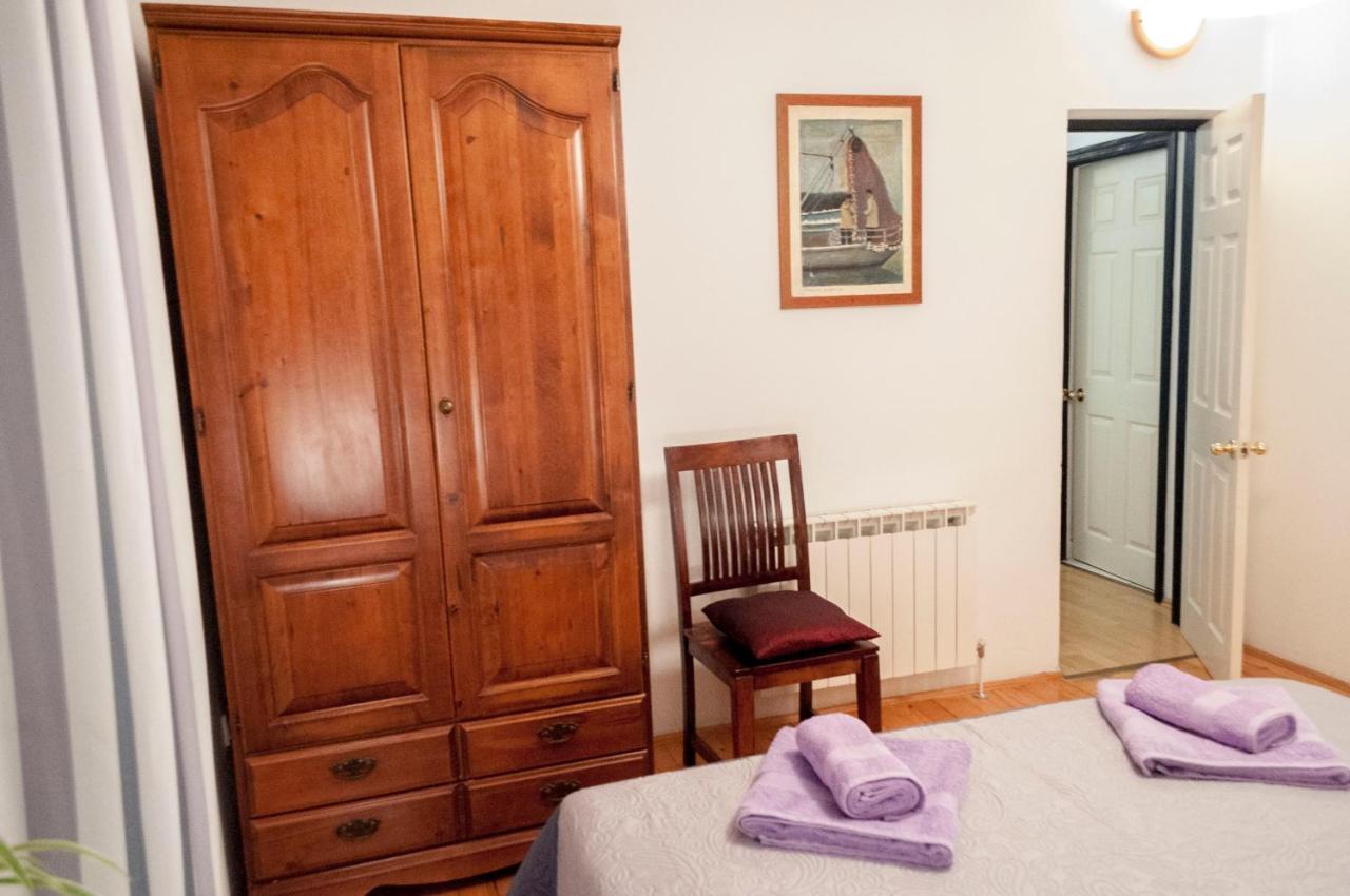 Apartment Rosa 1 ロヴィニ エクステリア 写真